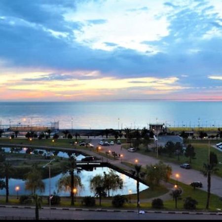 Gorgiladze Black Sea Apartment Батумі Екстер'єр фото