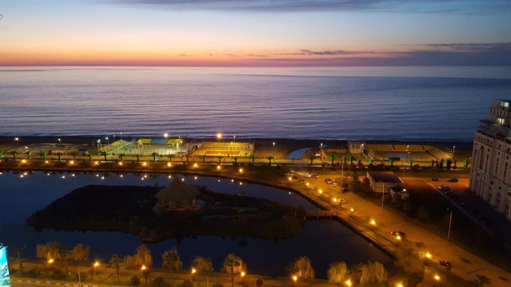 Gorgiladze Black Sea Apartment Батумі Екстер'єр фото