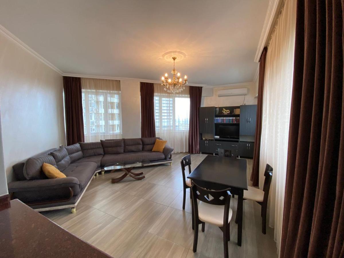 Gorgiladze Black Sea Apartment Батумі Екстер'єр фото